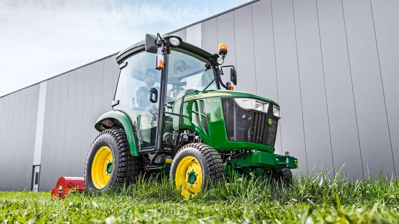3039R Kompakttraktor